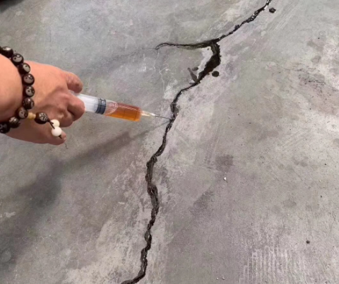城子河混凝土裂缝修补技术详解​